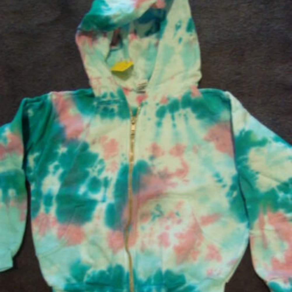 Zinnias tie dye zip up hoodie
